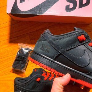 SOLD - ig: chillwillscloset - 1/20! XX Laser SAMPLE Staple dunk Black Pigeon